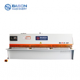 Hydraulic shearing machine